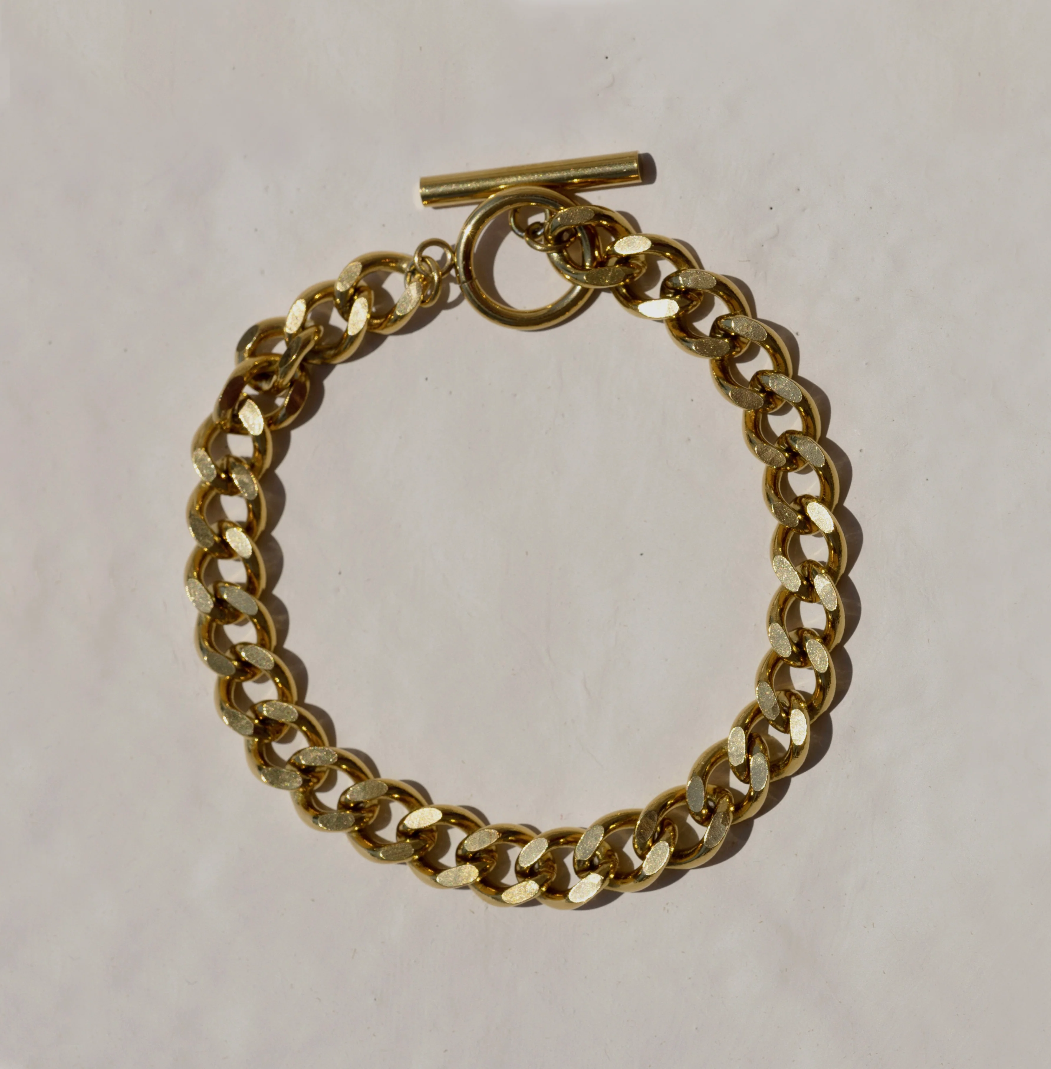 Zola /gold/